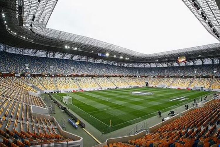 สโมสรฟุตบอลยูเครน Shakhtar Donetsk ช่วยเปลี่ยน Arena Lviv เป็นที่พักพิงสำหรับผู้ลี้ภัยมากถึง 3,000 คนหนีจากการรุกรานของรัสเซีย